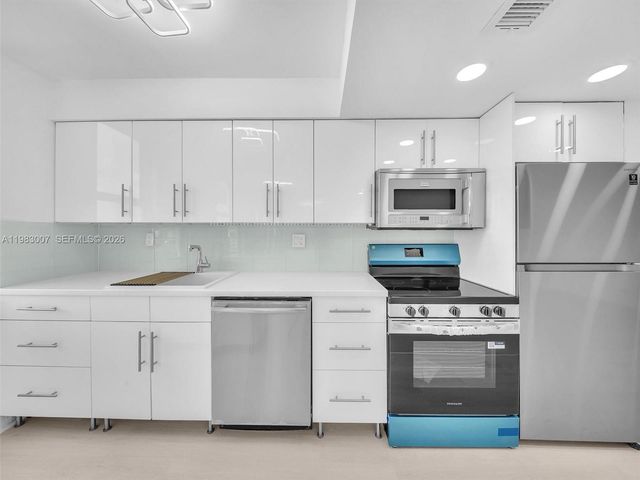 301 174th Street 1818, Sunny Isles Beach, FL 33160