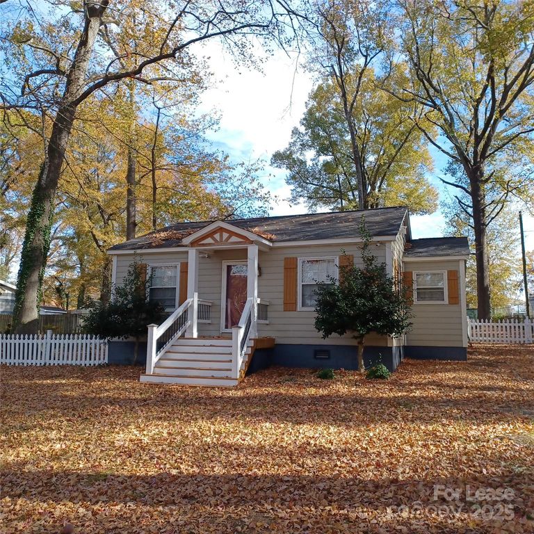 1514 Lisbon Lane, Charlotte, NC 28269