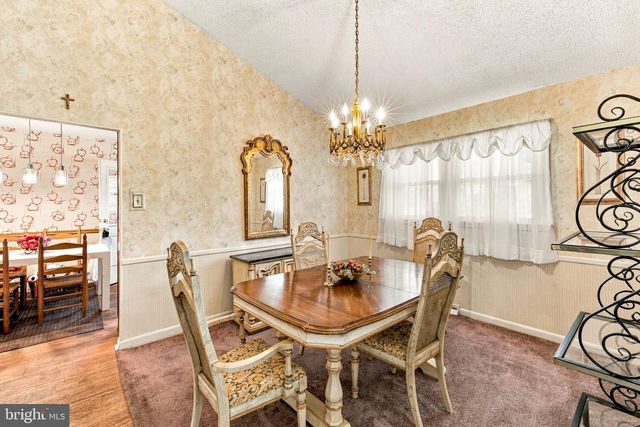516 BEVERLY DR, Magnolia, NJ 08049