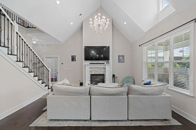 101 S Valley Lane, Greenville, SC 29611