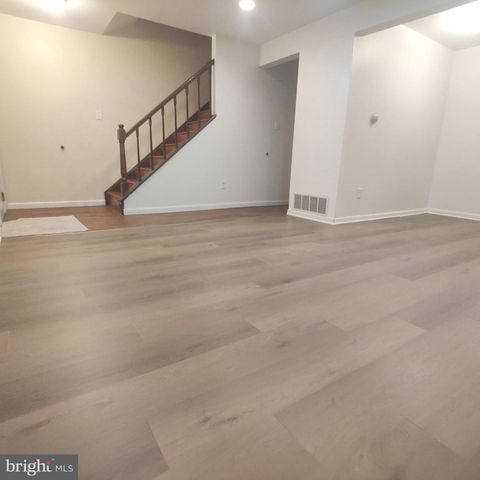 313 CARLETON LN, Mount Laurel, NJ 08054