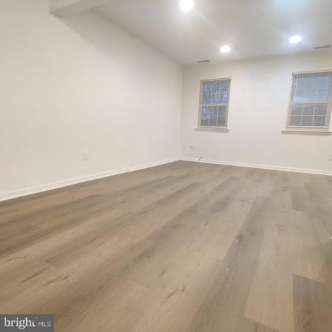 313 CARLETON LN, Mount Laurel, NJ 08054