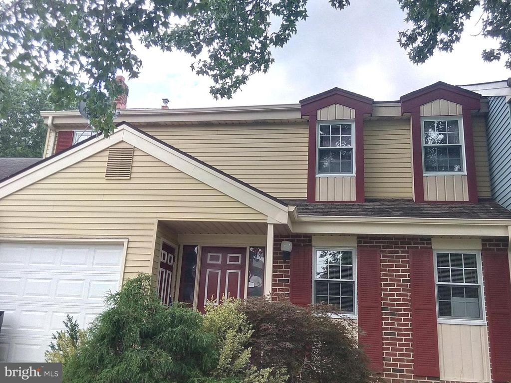 313 CARLETON LN, Mount Laurel, NJ 08054