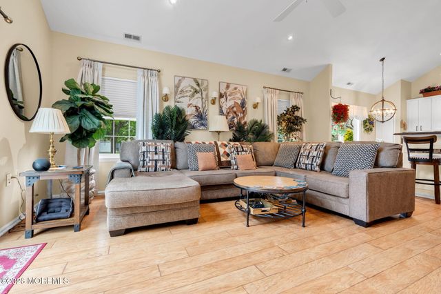 15 Medici Drive, Manchester, NJ 08759