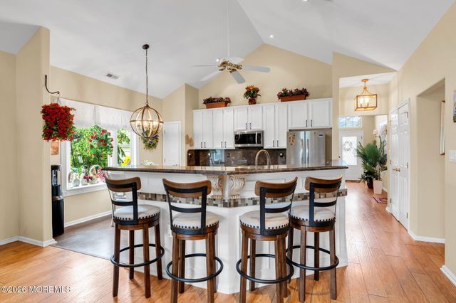 15 Medici Drive, Manchester, NJ 08759