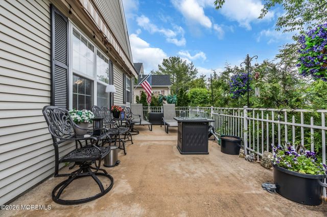 15 Medici Drive, Manchester, NJ 08759