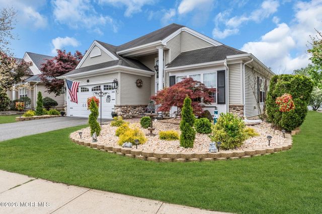 15 Medici Drive, Manchester, NJ 08759