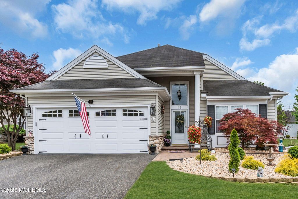 15 Medici Drive, Manchester, NJ 08759