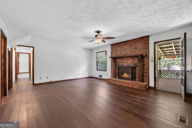 160 Caldwell Road, Griffin, GA 30223