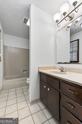 160 Caldwell Road, Griffin, GA 30223