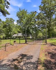 160 Caldwell Road, Griffin, GA 30223