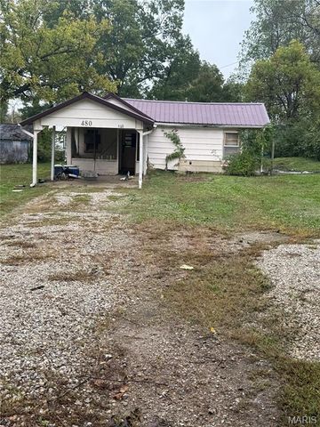 480 Center Avenue, Lebanon, MO 65536