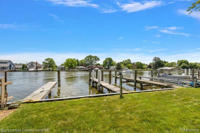 29682 Old North River Road, Harrison Twp, MI 48045