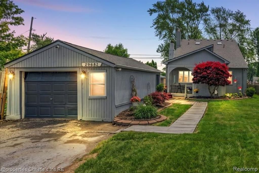 29682 Old North River Road, Harrison Twp, MI 48045