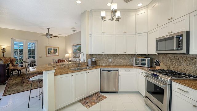 4707 CLIPPER DRIVE, Bradenton, FL 34208