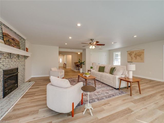 230 Rich RD, Yorktown, VA 23693