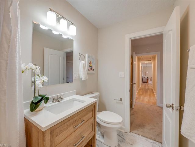 230 Rich RD, Yorktown, VA 23693