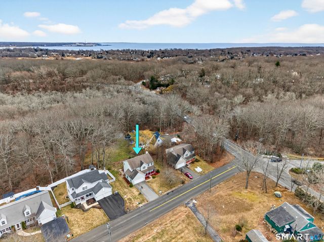 86 Corey Lane, East Lyme, CT 06357