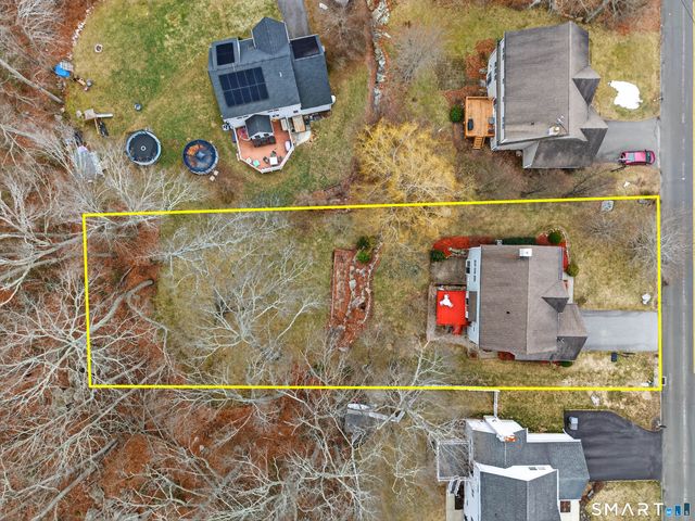 86 Corey Lane, East Lyme, CT 06357