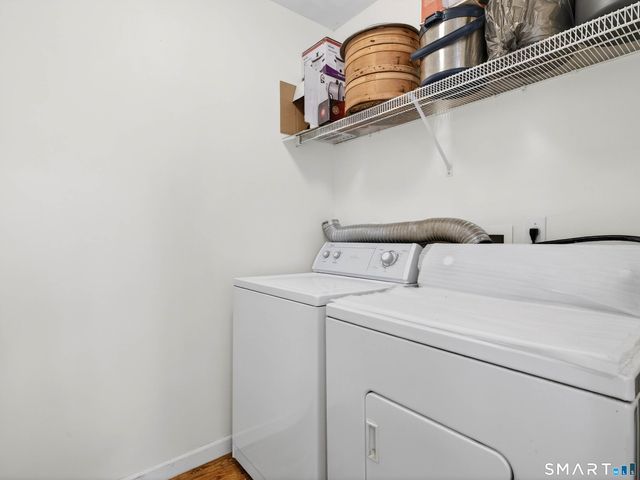 86 Corey Lane, East Lyme, CT 06357