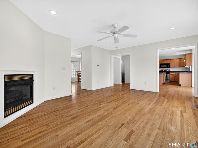 86 Corey Lane, East Lyme, CT 06357