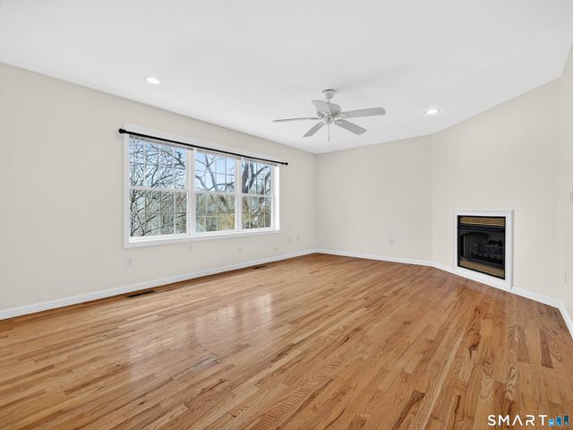 86 Corey Lane, East Lyme, CT 06357