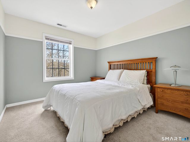 86 Corey Lane, East Lyme, CT 06357