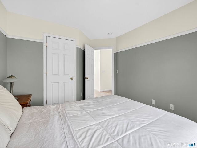 86 Corey Lane, East Lyme, CT 06357