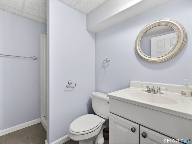 86 Corey Lane, East Lyme, CT 06357