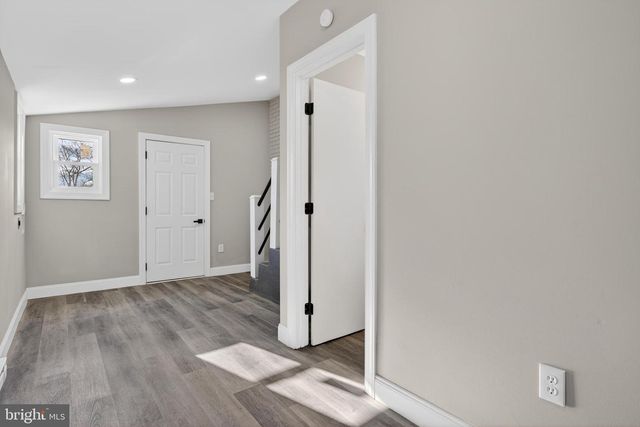 5960 CLOVER RD, Harrisburg, PA 17112