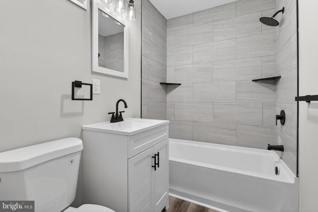 5960 CLOVER RD, Harrisburg, PA 17112