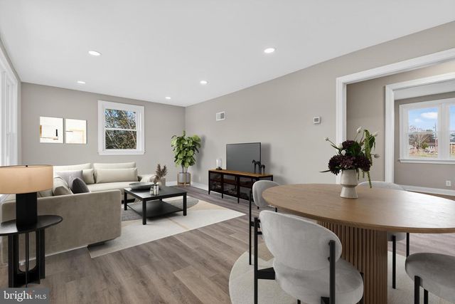 5960 CLOVER RD, Harrisburg, PA 17112