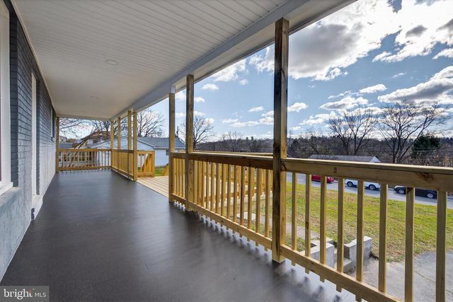 5960 CLOVER RD, Harrisburg, PA 17112