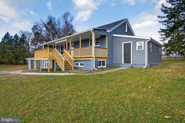 5960 CLOVER RD, Harrisburg, PA 17112