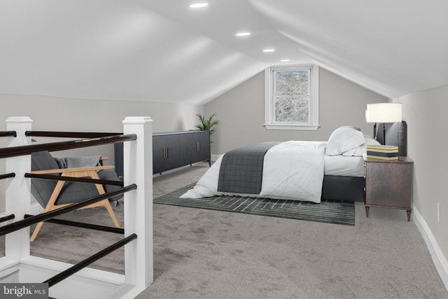 5960 CLOVER RD, Harrisburg, PA 17112