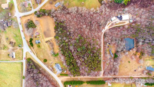 5264 Matthews Pond Road, Morganton, NC 28655