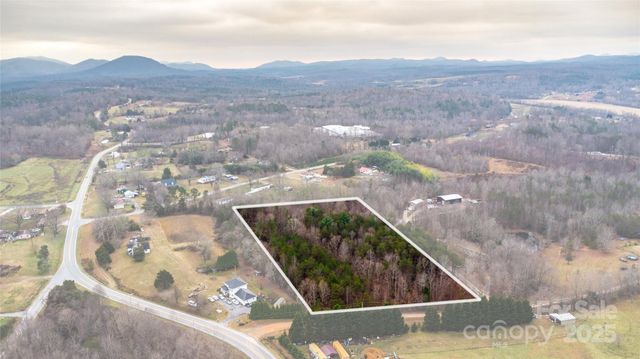 5264 Matthews Pond Road, Morganton, NC 28655