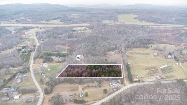 5264 Matthews Pond Road, Morganton, NC 28655