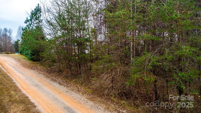 5264 Matthews Pond Road, Morganton, NC 28655