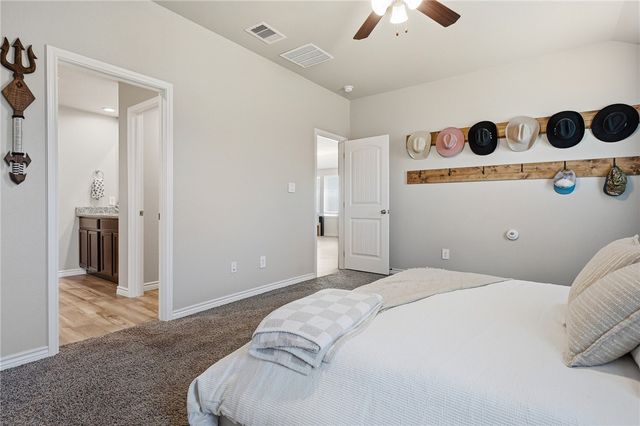 7901 Pruet Dr, Corpus Christi, TX 78414