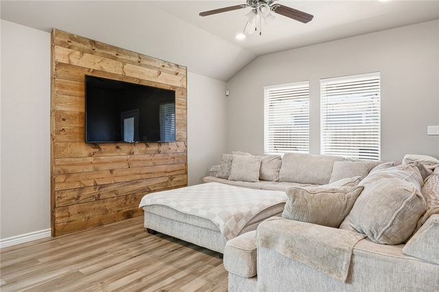 7901 Pruet Dr, Corpus Christi, TX 78414