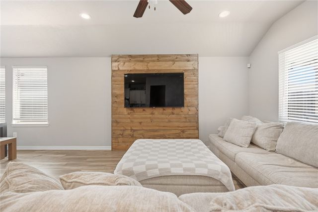 7901 Pruet Dr, Corpus Christi, TX 78414