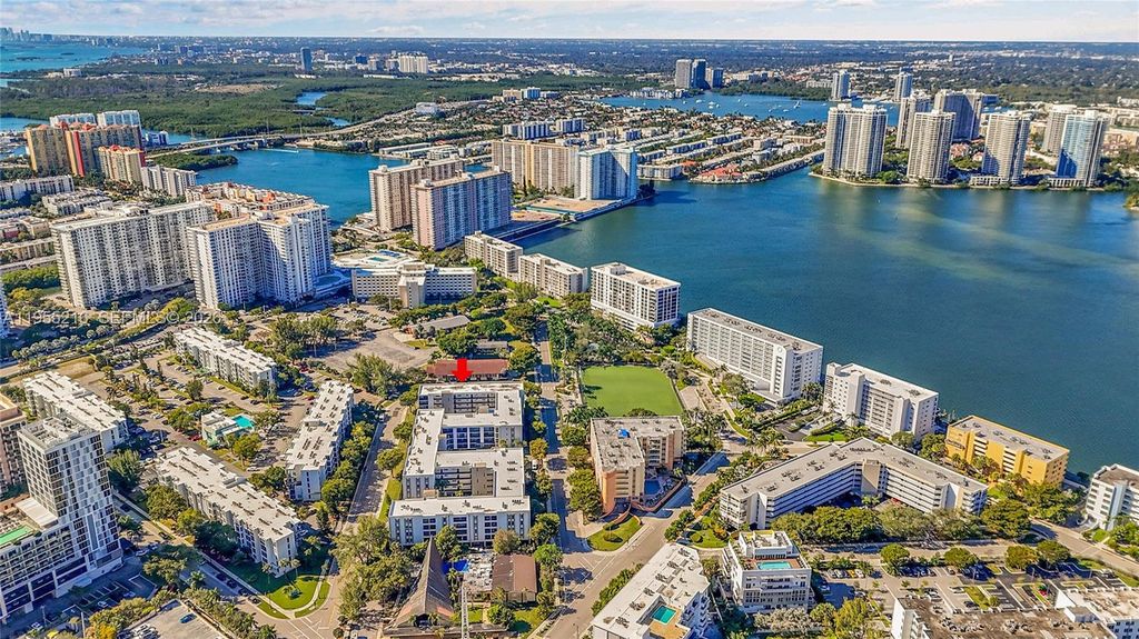 201 178th Drive 308, Sunny Isles Beach, FL 33160