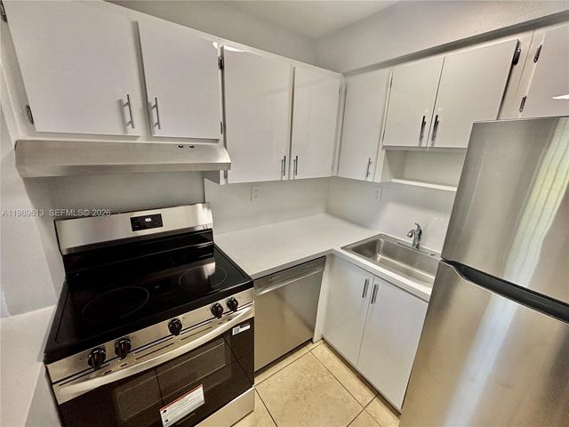 8701 SW 141st St K5, Palmetto Bay, FL 33176