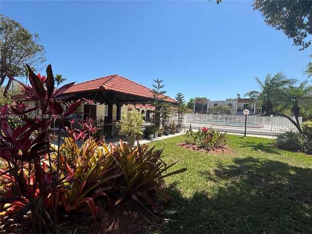 8701 SW 141st St K5, Palmetto Bay, FL 33176