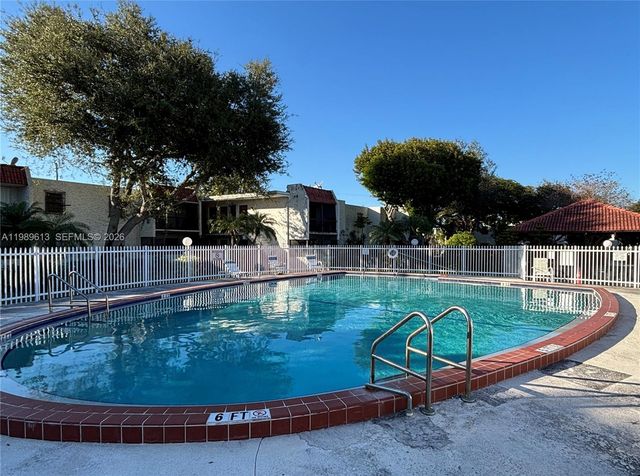 8701 SW 141st St K5, Palmetto Bay, FL 33176