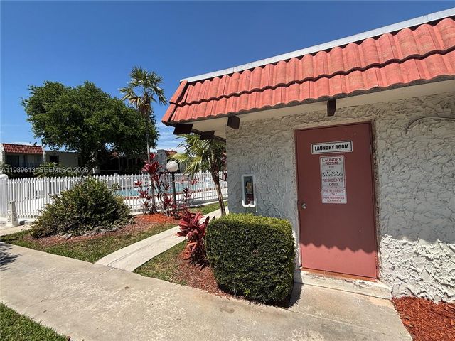 8701 SW 141st St K5, Palmetto Bay, FL 33176