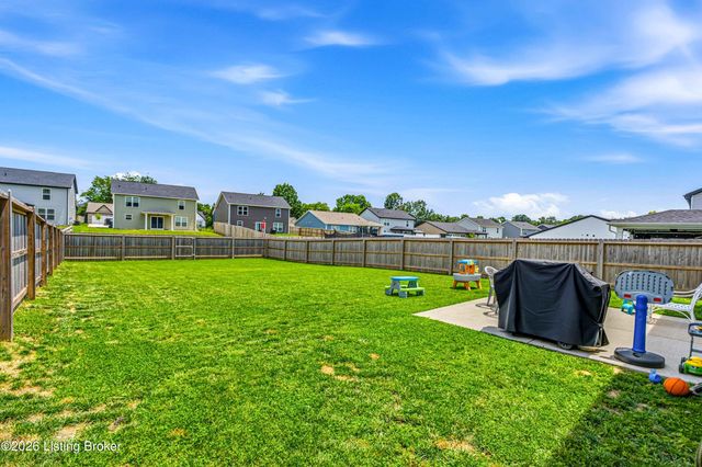 6913 Nicolas Farms Ct, Louisville, KY 40229