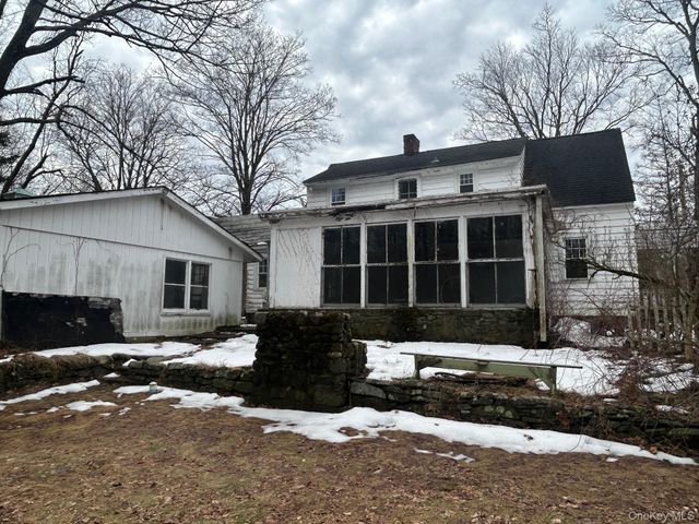 6 Erin Court, Cornwall, NY 12518