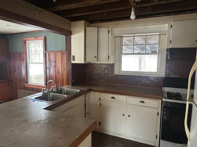 6 Erin Court, Cornwall, NY 12518